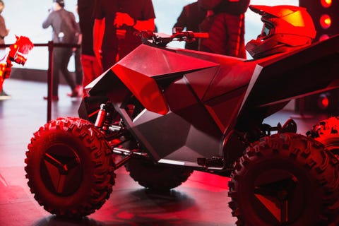 Tesla Cyberquad: YouTuber Builds Own Homemade Cyberquad ATV Tesla Cyberquad: YouTuber Builds Own Homemade Cyberquad ATV