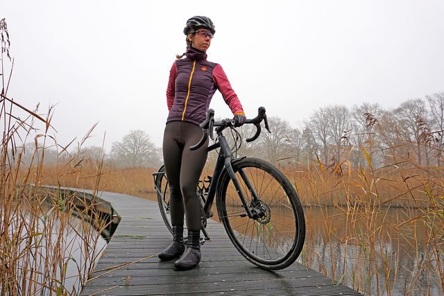 Aanval voertuig Trek Getest: 4 sets winterkleding voor dames - Bicycing
