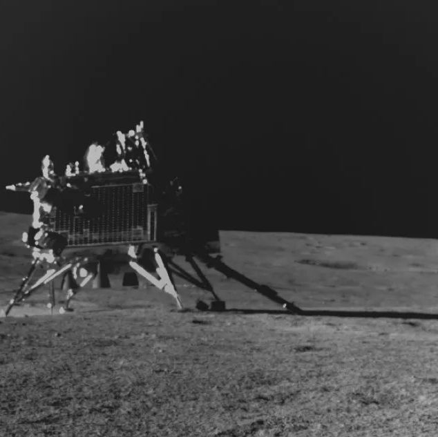 A Lunar Lander Found the First Seismic Activity on the Moon Since the '70s