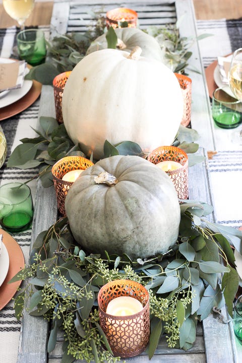 48 Easy Thanksgiving Centerpieces - DIY Thanksgiving Table Decoration Ideas