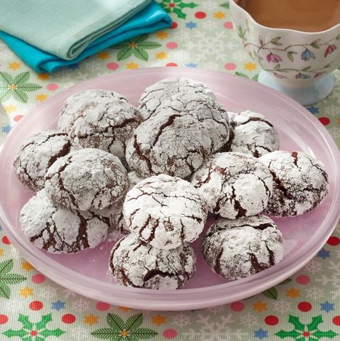 chocolate crinkle cookies on purple plate