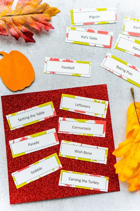 30 Best Thanksgiving Games for Adults