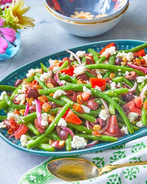 green bean salad with tomatoes and olives