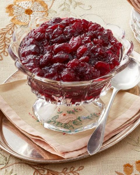 instant pot cranberry sauce in glass bowl