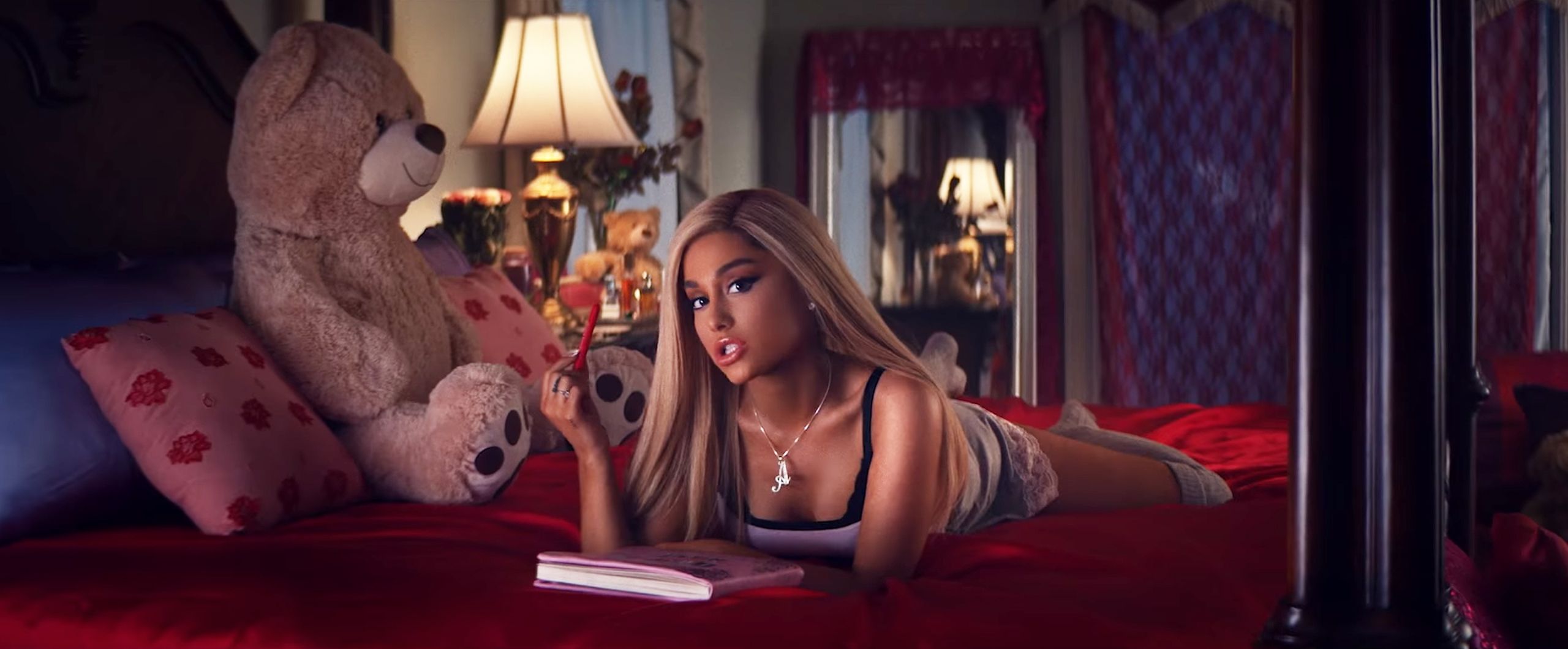2560px x 1060px - All The Easter Eggs in Ariana Grande's 'thank u, next' Music ...