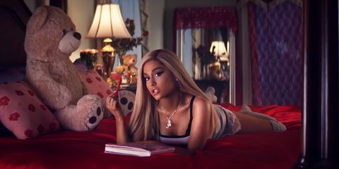 Ariana Grande Watching Porn - All The Easter Eggs in Ariana Grande's 'thank u, next' Music ...