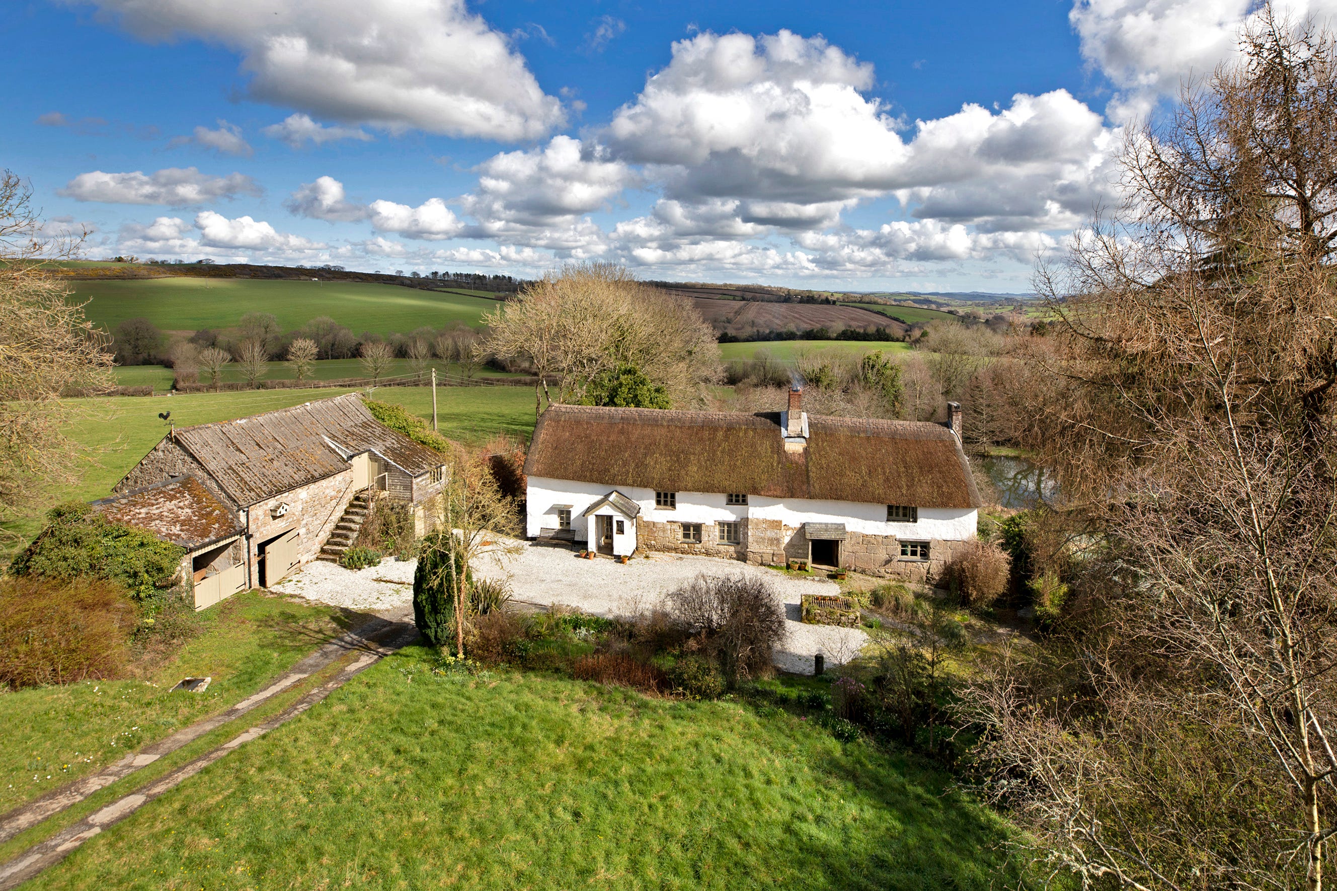 Grade Ii Listed Thatched Cottage For Sale Totnes, Devon