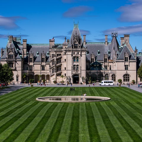 mothers day ideas during quarantine   biltmore asheville tour