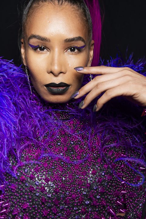 These Disney Villain-Inspired Nails at New York Fashion Week Took 500 ...