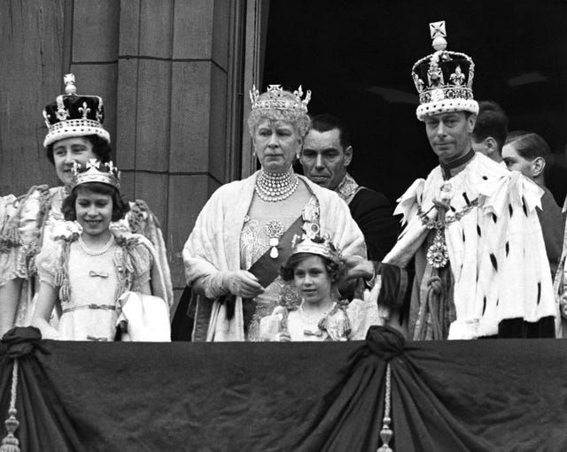 Royale familie bij kroning van George VI