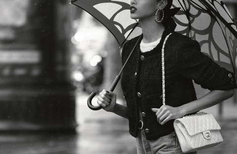 Chanel 11 12經典包製作過程揭密 5件事認識香奈兒迷最愛的傳奇精品包 Chanel 11 12經典包製作過程揭密 5件事認識香奈兒迷最愛的傳奇精品包