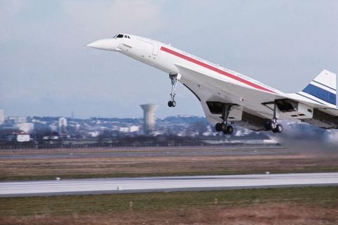 垂れ鼻 の超音速旅客機 コンコルド 50周年を機に再建