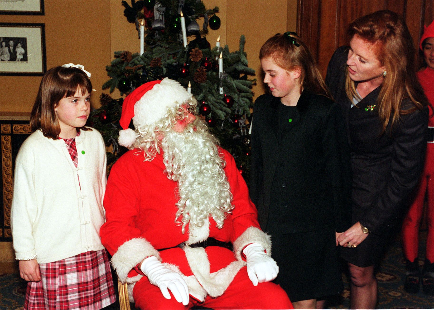 42 Photos Of The Royal Family Celebrating Christmas Princess Diana Queen Elizabeth At Christmas