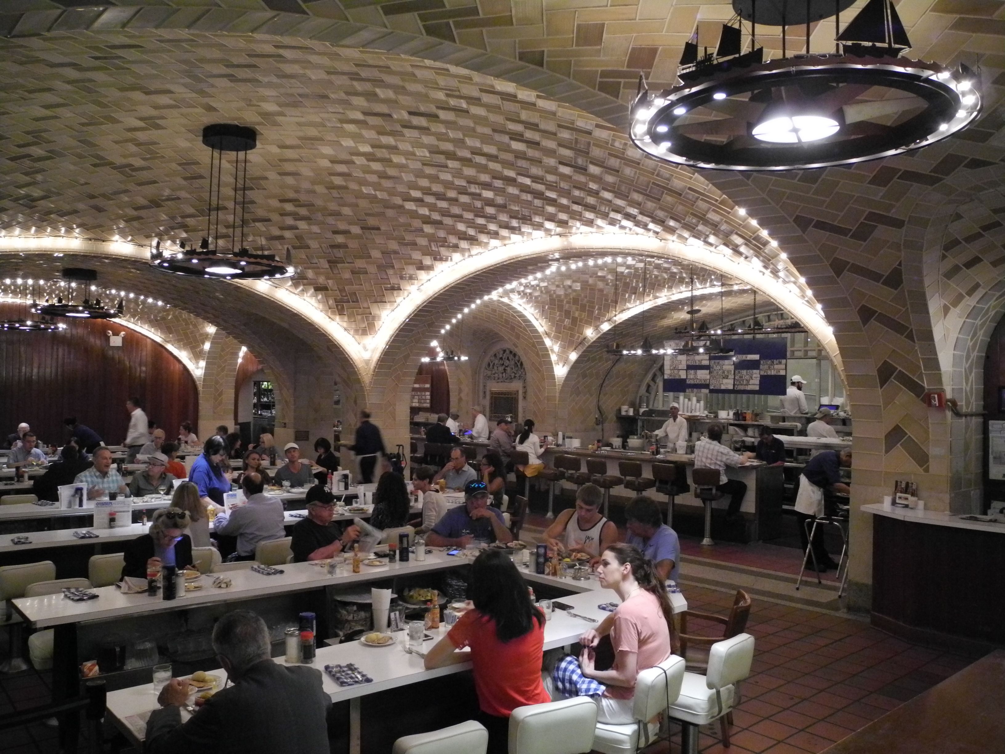 the-8-oldest-restaurants-in-new-york-city-flipboard