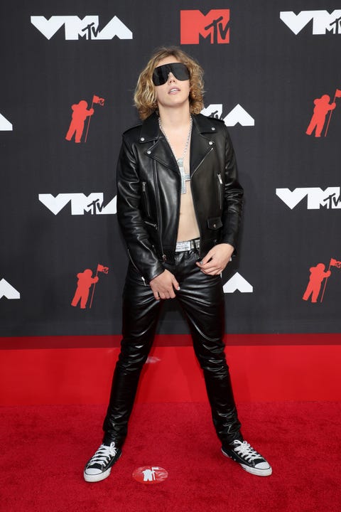 All the 2021 VMAs Red Carpet Fashion Pictures and Celebrity Looks