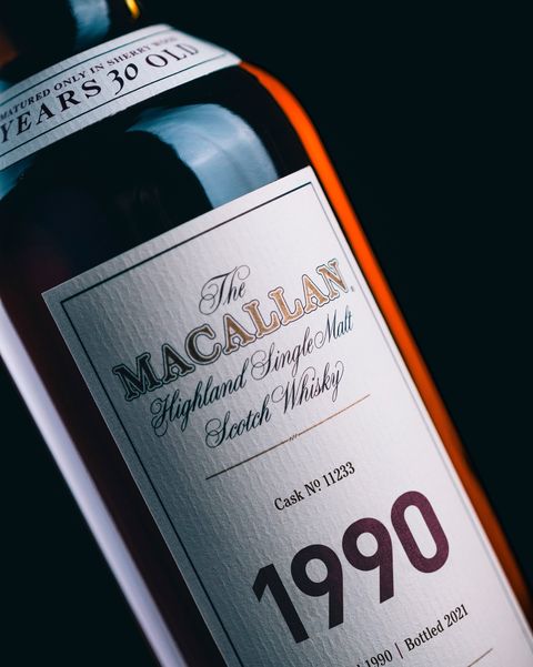 the macallan highland single malt scotch whisky 1990