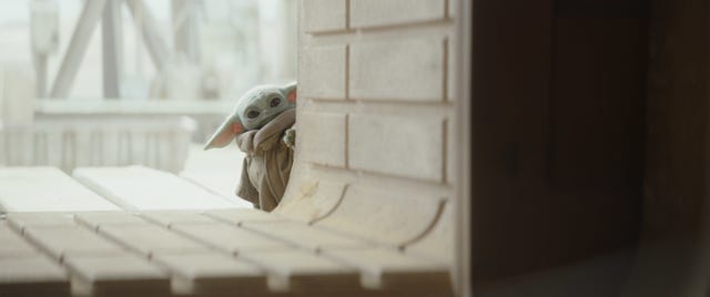 Download Mandalorian Season 2 Episode 1 Ending Character Gif