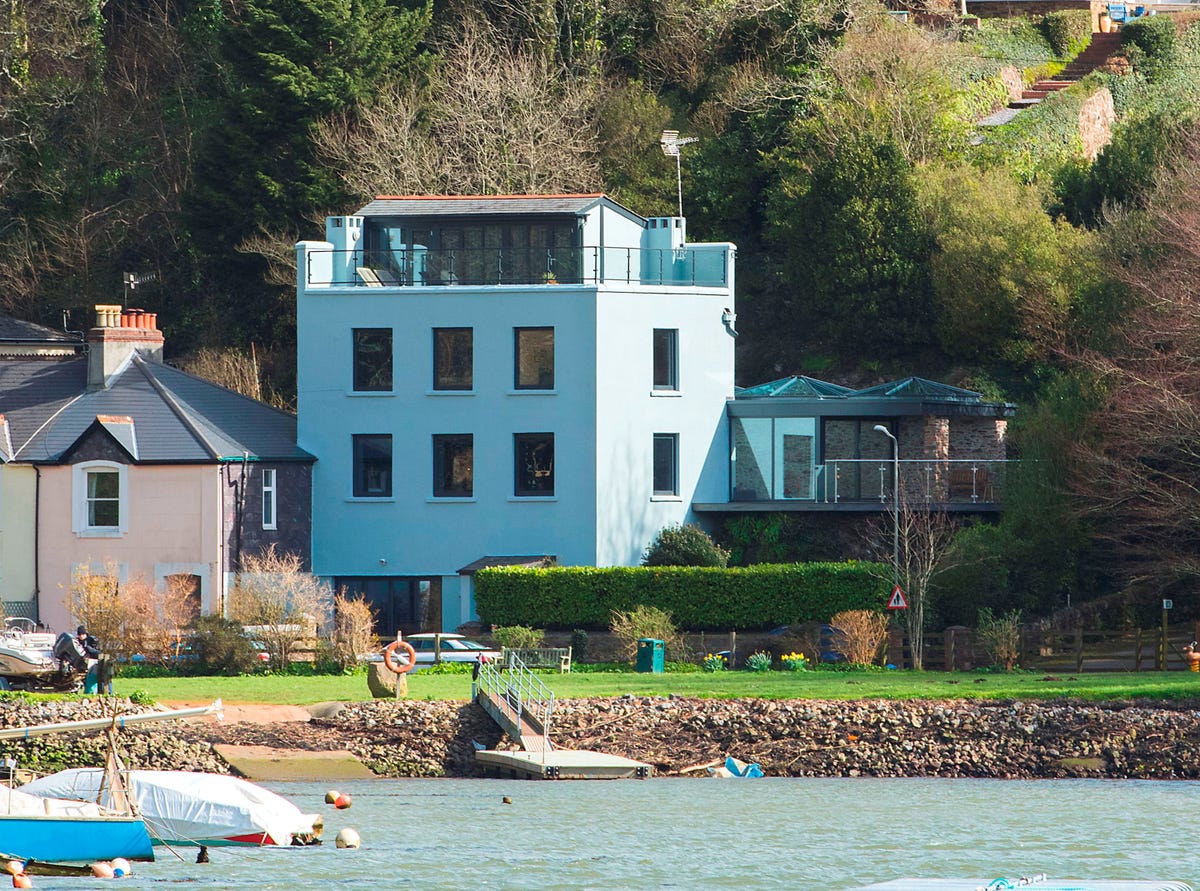 Six-Bedroom Waterfront Property For Sale In Devon