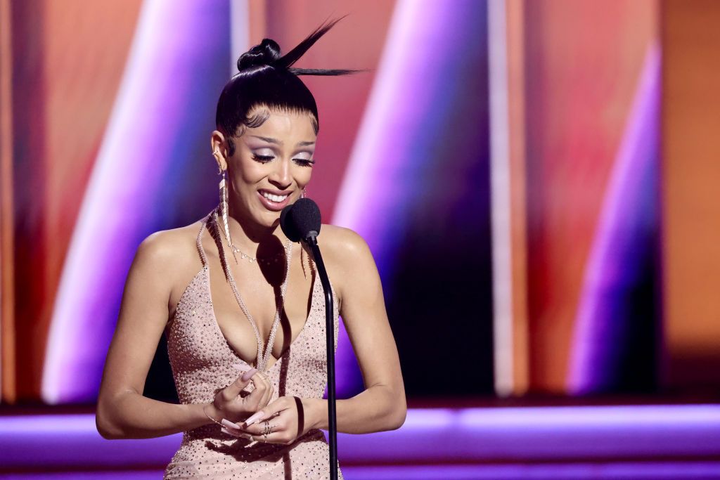 Grammys Doja Cat Almost Missed Accepting Her Award For Awkward Reason