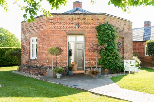View Jane Austen House Inside Background