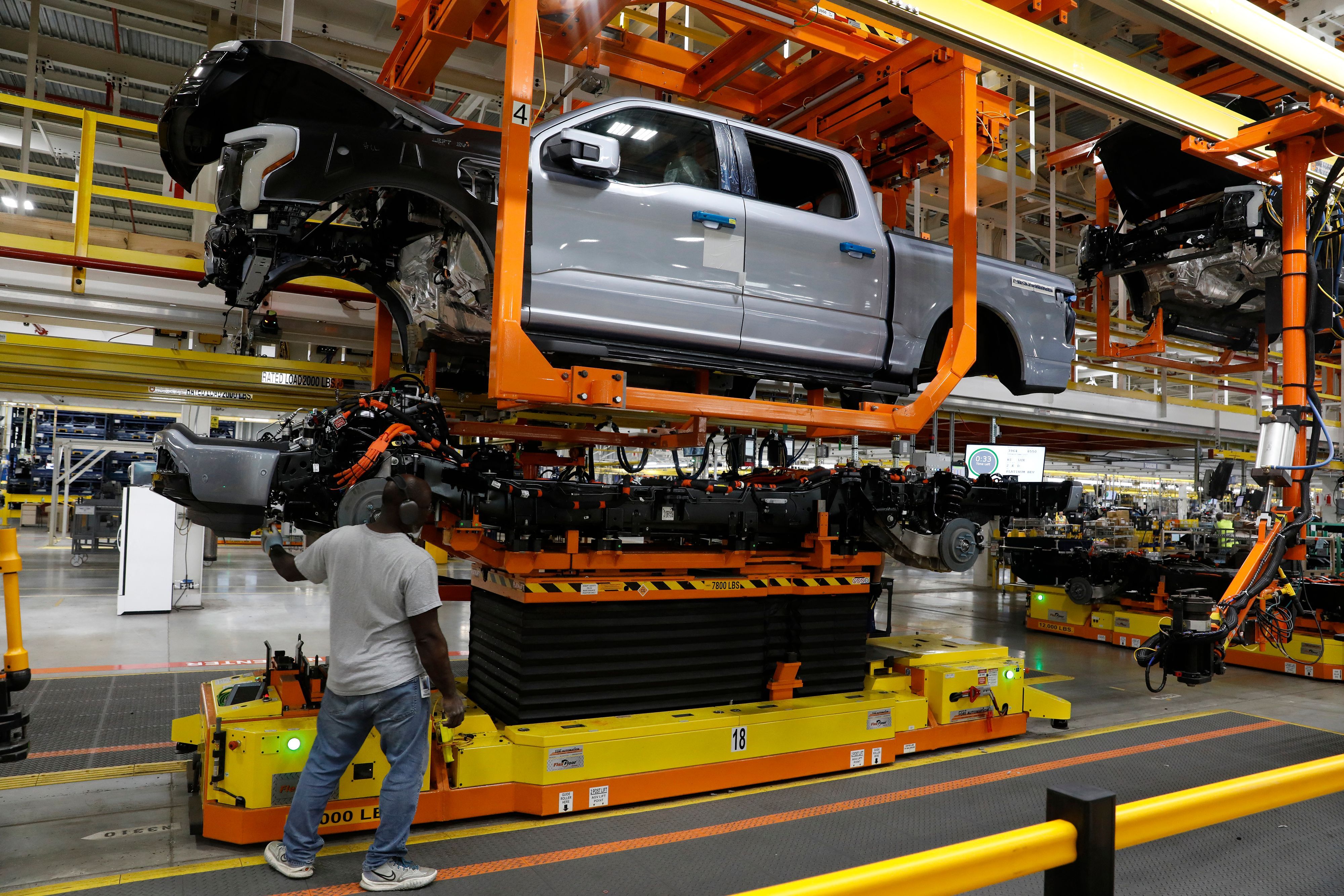Here’s Why Both Ford and GM Have Shut Down Pickup Production Flipboard
