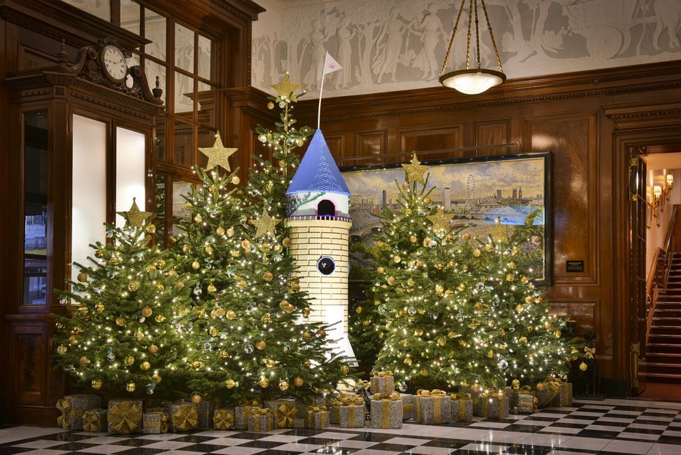豪華絢爛 ドリーミー クリスマス デコレーションが美しい欧米のホテル25