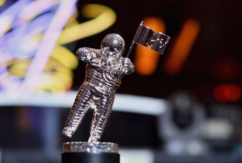 What Is The VMA Award Trophy? - Why Did MTV Change VMA Moonman To Moon ...