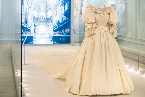 Princess Diana's Wedding Dress Now on Display at Kensington Palace Photos