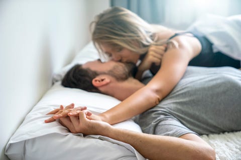 Qué es un beso arcoíris? Así puedes hacerlo de forma segura Qué es un beso arcoíris? Así puedes hacerlo de forma segura