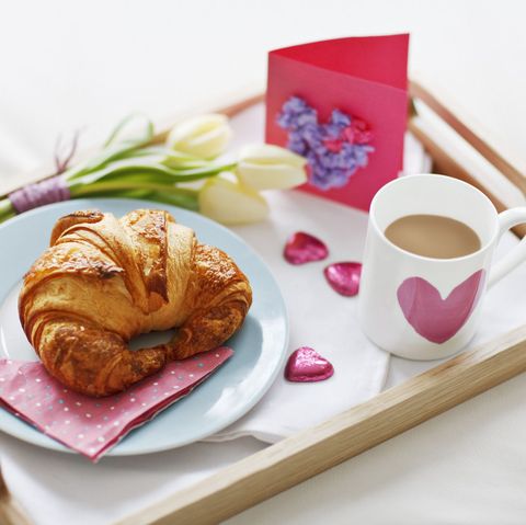 valentines breakfast in bed