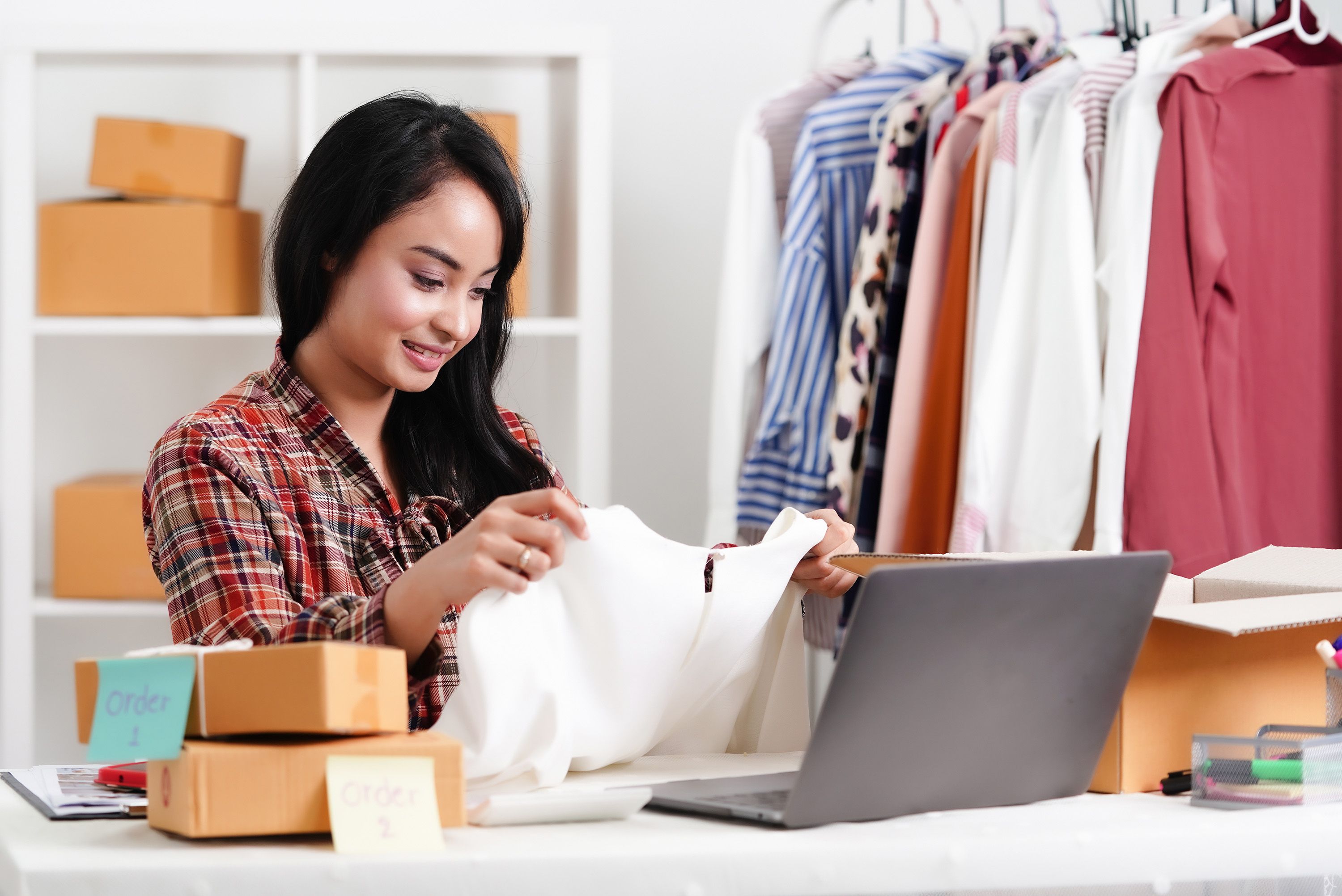 10 Best Things To Sell Online — How to Sell Things Online