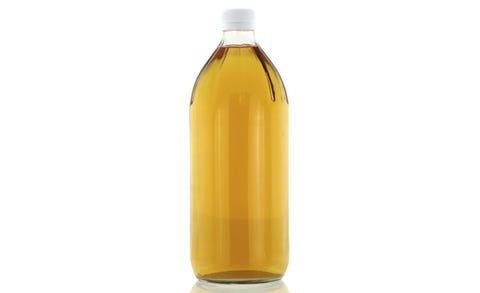 Utilisez le vinaigre de cidre de pomme pour éliminer les accumulations.