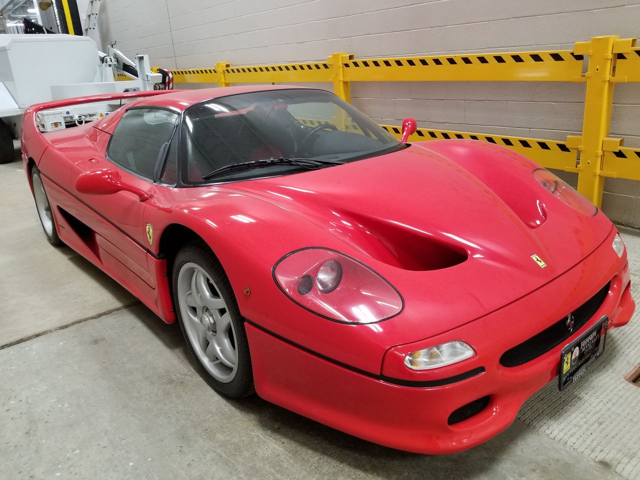 Un Tribunal Encontrara Dueno A Este Ferrari F50 Cual Es Su Historia