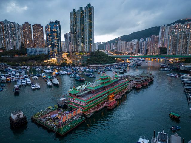 jumbo, il ristorante galleggiante di hong kong affondato