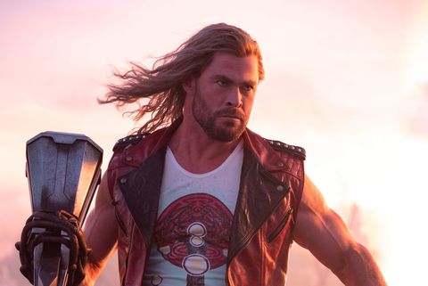 Chris Hemsworth habla sobre su hija en 'Thor 4'