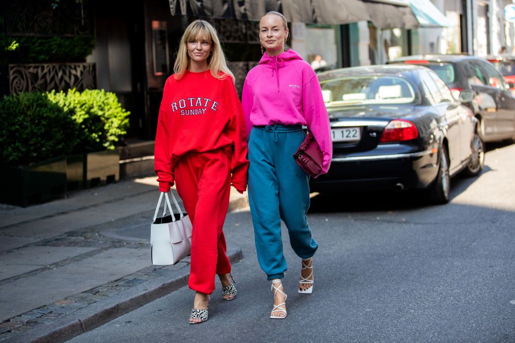 red casual outfits