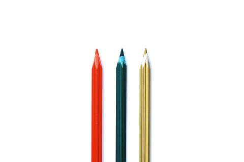 日本 花色鉛筆 推出聖誕節限定款 削下的筆屑竟然是超