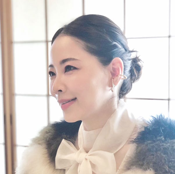 美容プランナーの西村直子さんが伝授 25ansエレ女のスピリッツ エレガンス を生み出す8つの流儀 美容プランナーの西村直子さんが伝授 25ansエレ女のスピリッツ エレガンス を生み出す8つの流儀