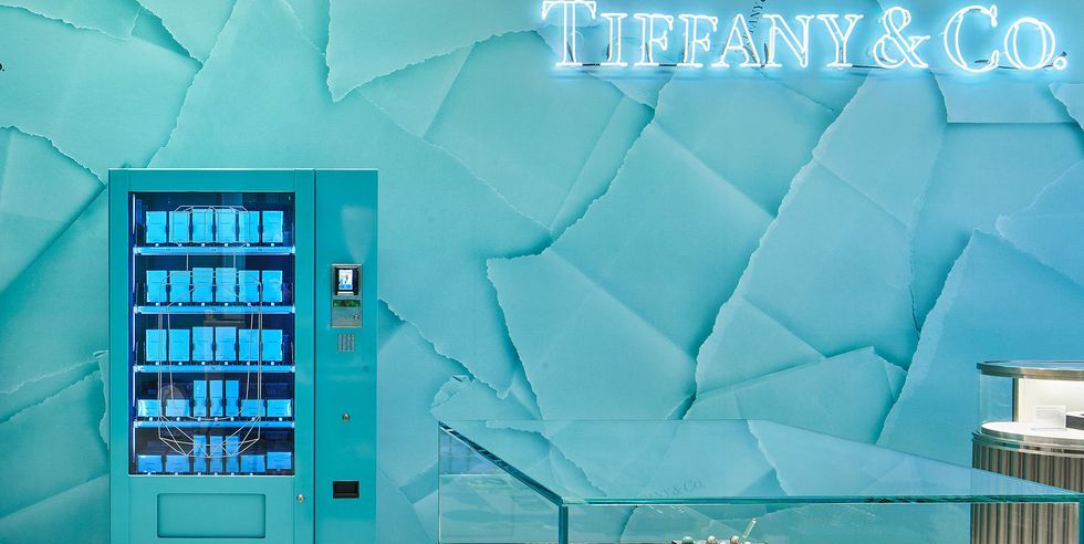 A Tiffany And Co Vending Machine Exists Perfume Vending Machine Inside