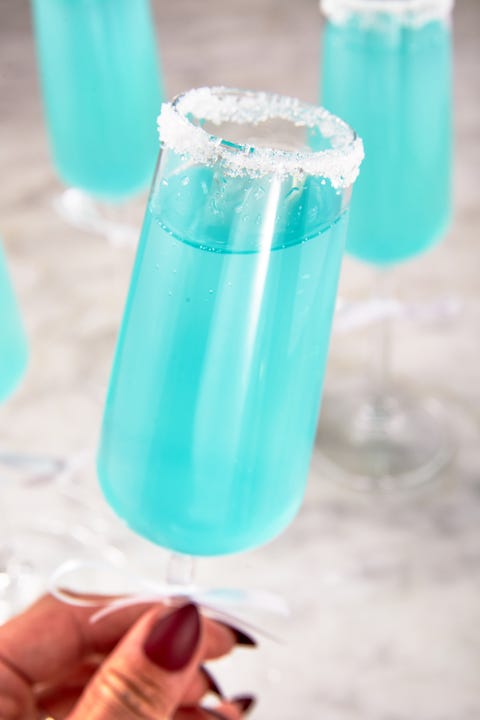 28 Best Easter Cocktails for 2022 - Easy Spring Drink Ideas