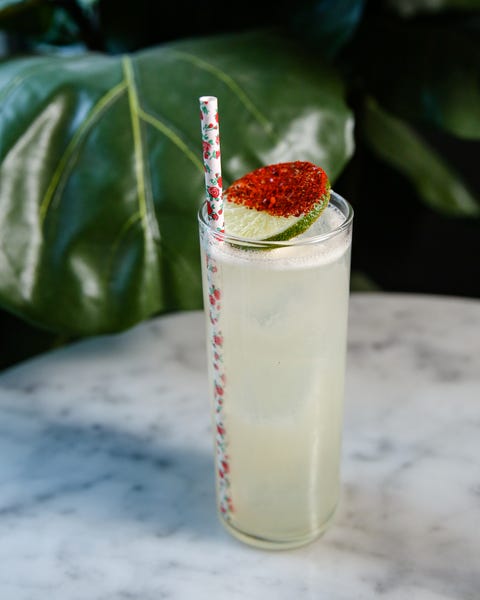 Drink, Non-alcoholic beverage, Food, Cocktail garnish, Tom collins, Alcoholic beverage, Fizz, Rickey, Italian soda, Paloma, fizz