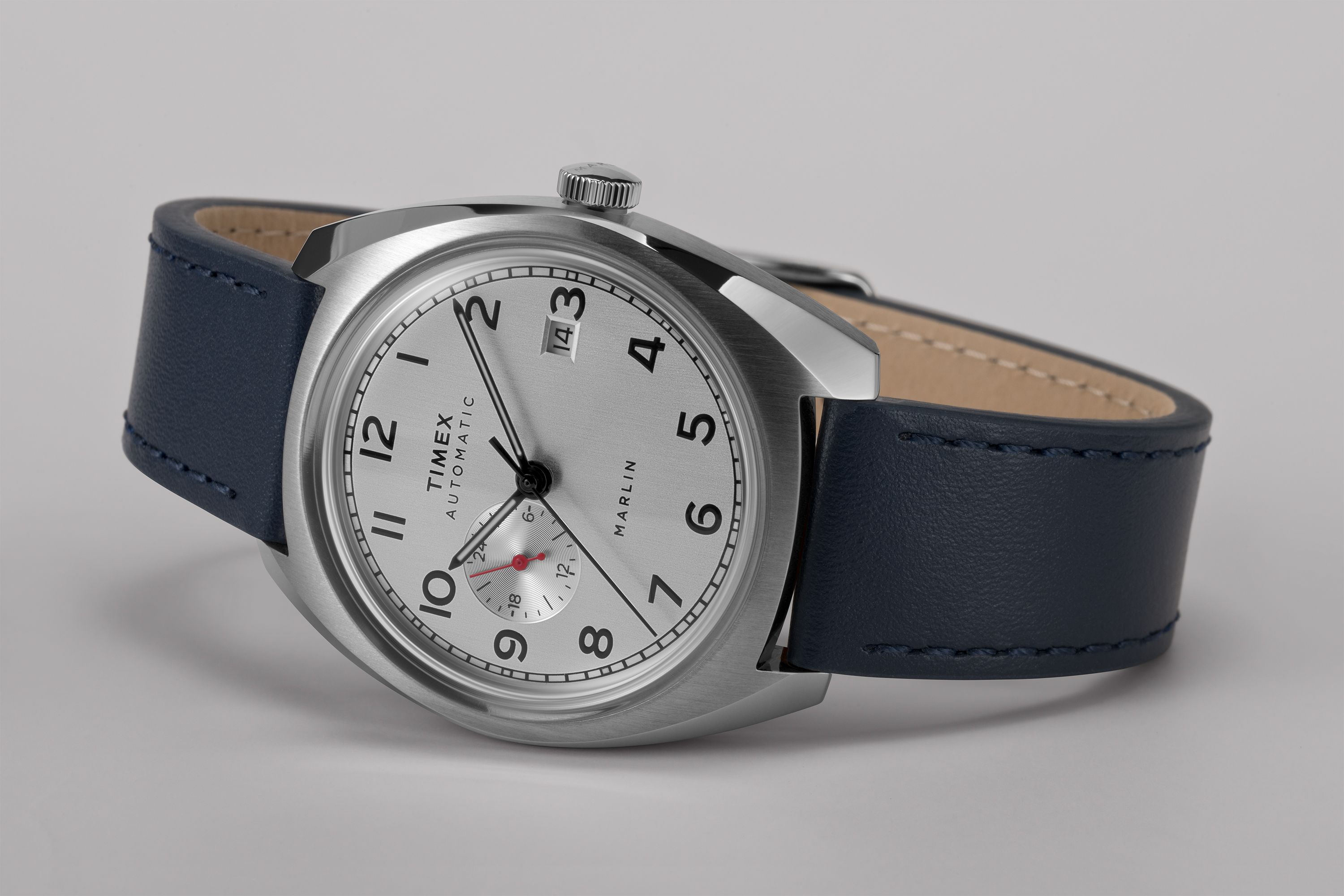 Suradam Adverteerder zomer Timex's Affordable New Automatic Watch Boasts an Unusual Feature
