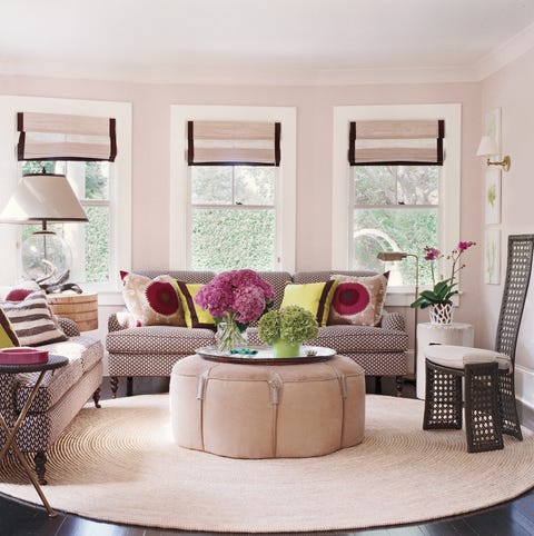 Bold Living Rooms with Patterns - How to Mix Patterns in a Living Room