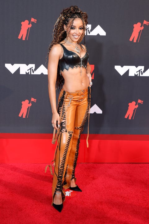 2021 mtv video music awards arrivals