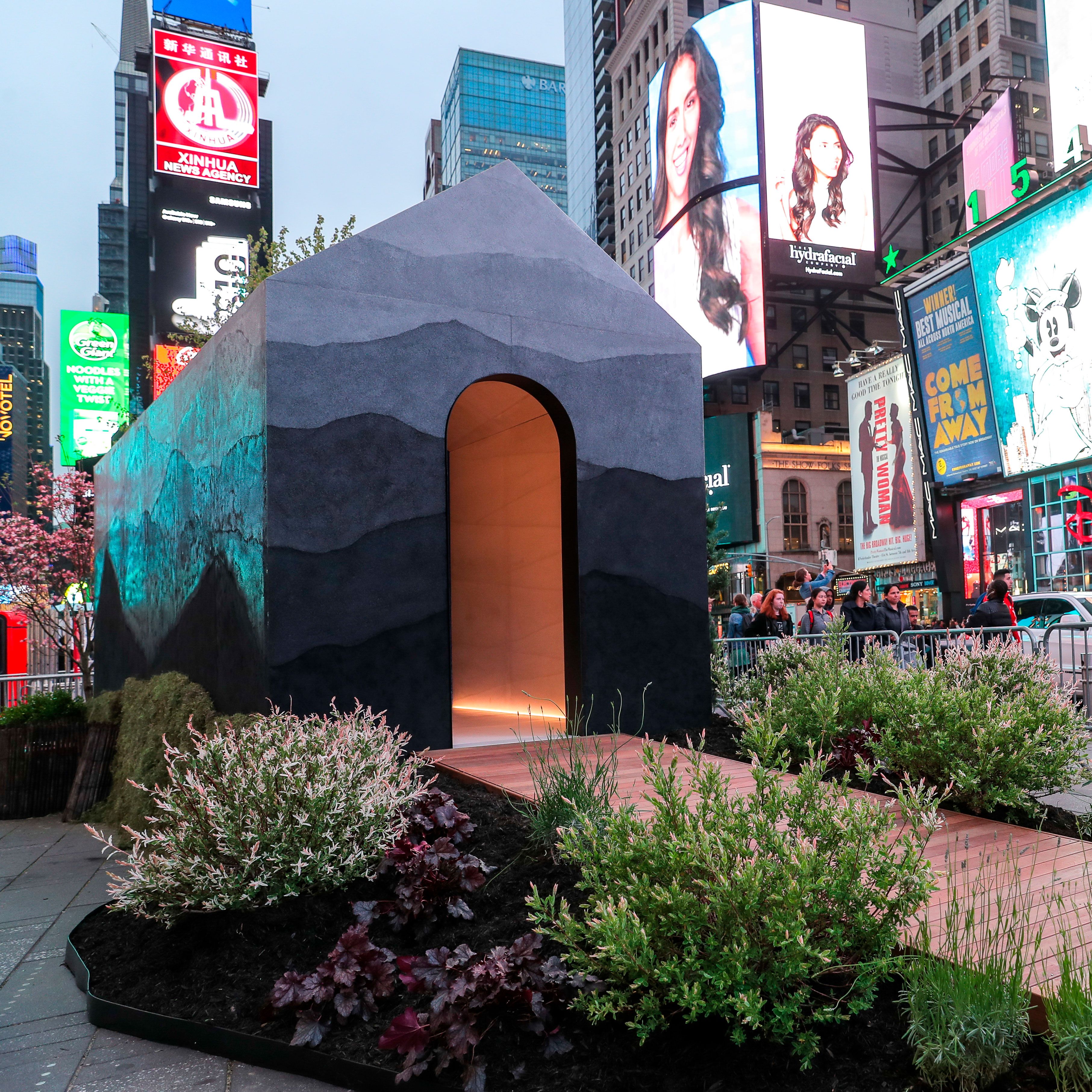 Una casa hecha de arena y cristal reciclado en Nueva York - Una casa en  Times Square hecha con materiales reciclados