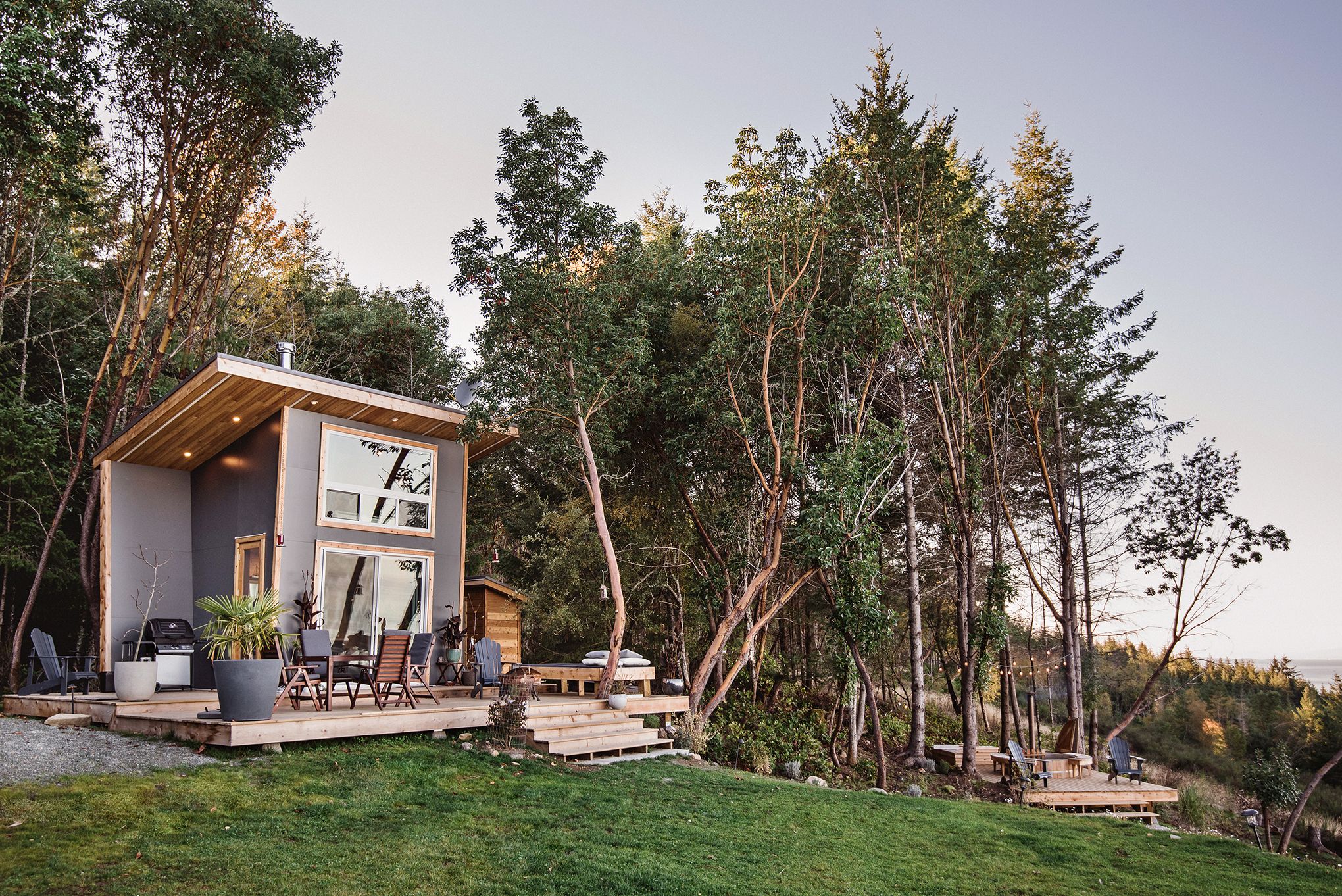 Una minicasa con vistas a Vancouver para una pareja recién casada