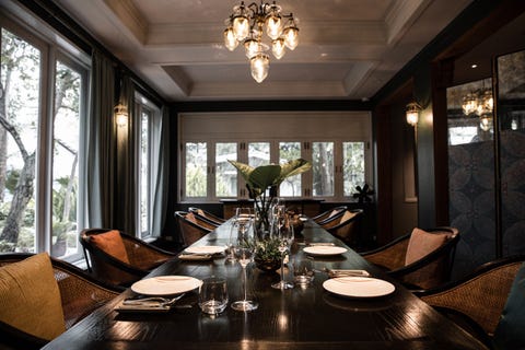 dining table with chandelier