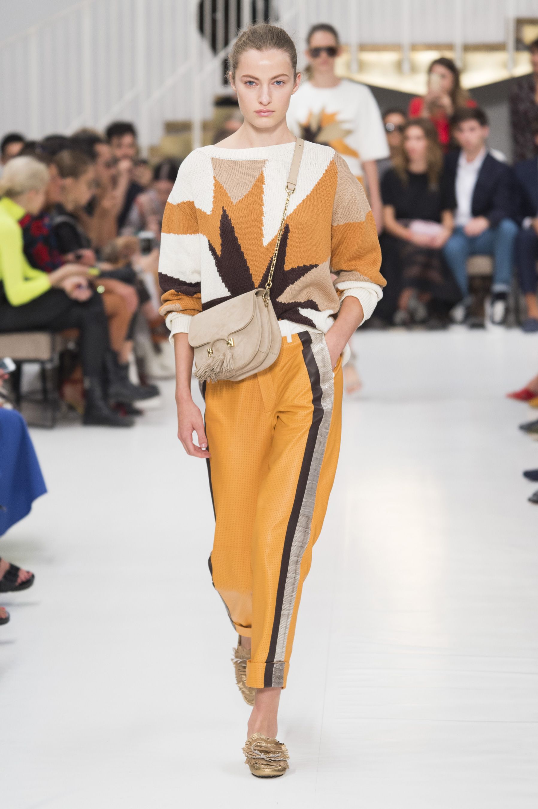 41 Looks From Tod S Spring Summer 19 Myfw Show Tod S Runway At Milan Fashion Week