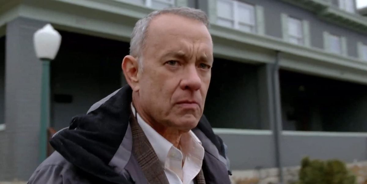 Tom Hanks es un gruñón: Tráiler de 'El peor vecino del mundo'