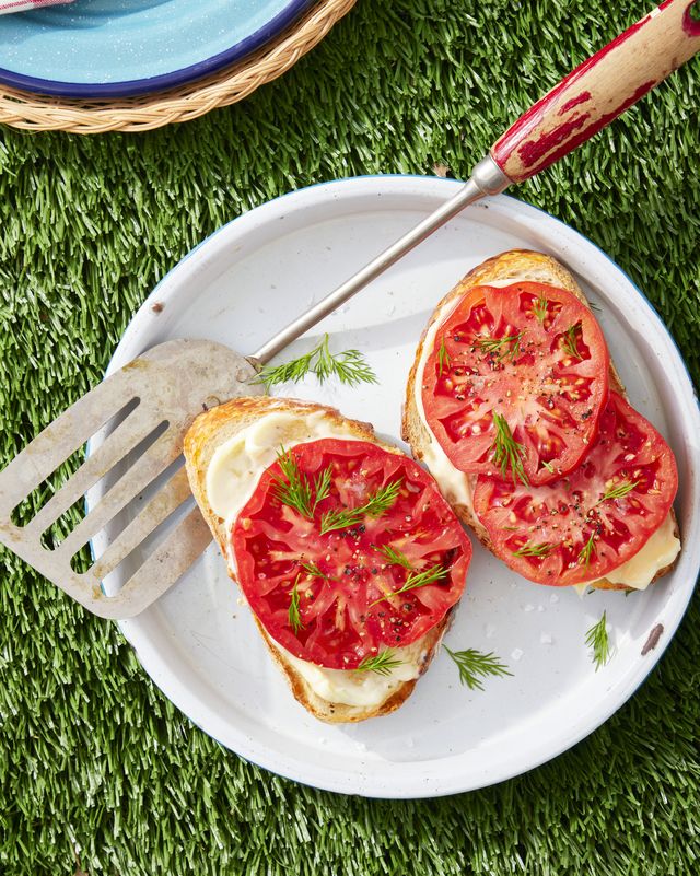 openfaced tomato and dill toasts